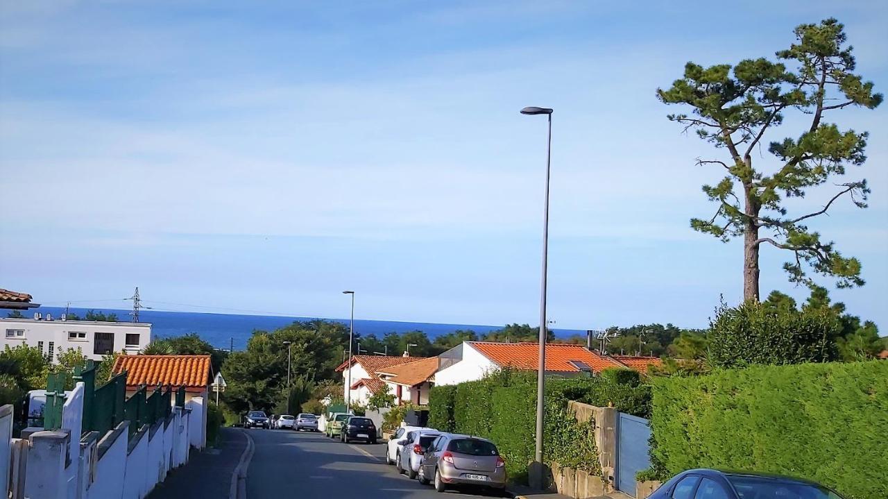 Appartement A Hendaye Avec Piscine Et A Cote De La Plage Esterno foto
